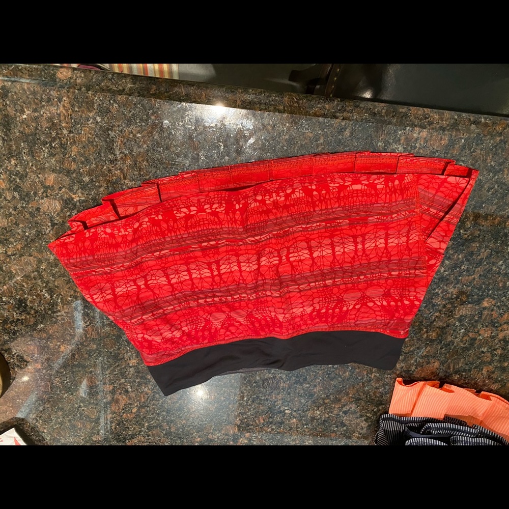 Lululemon 8 Pace Setter Make Davie Run Crazy Print - image 3